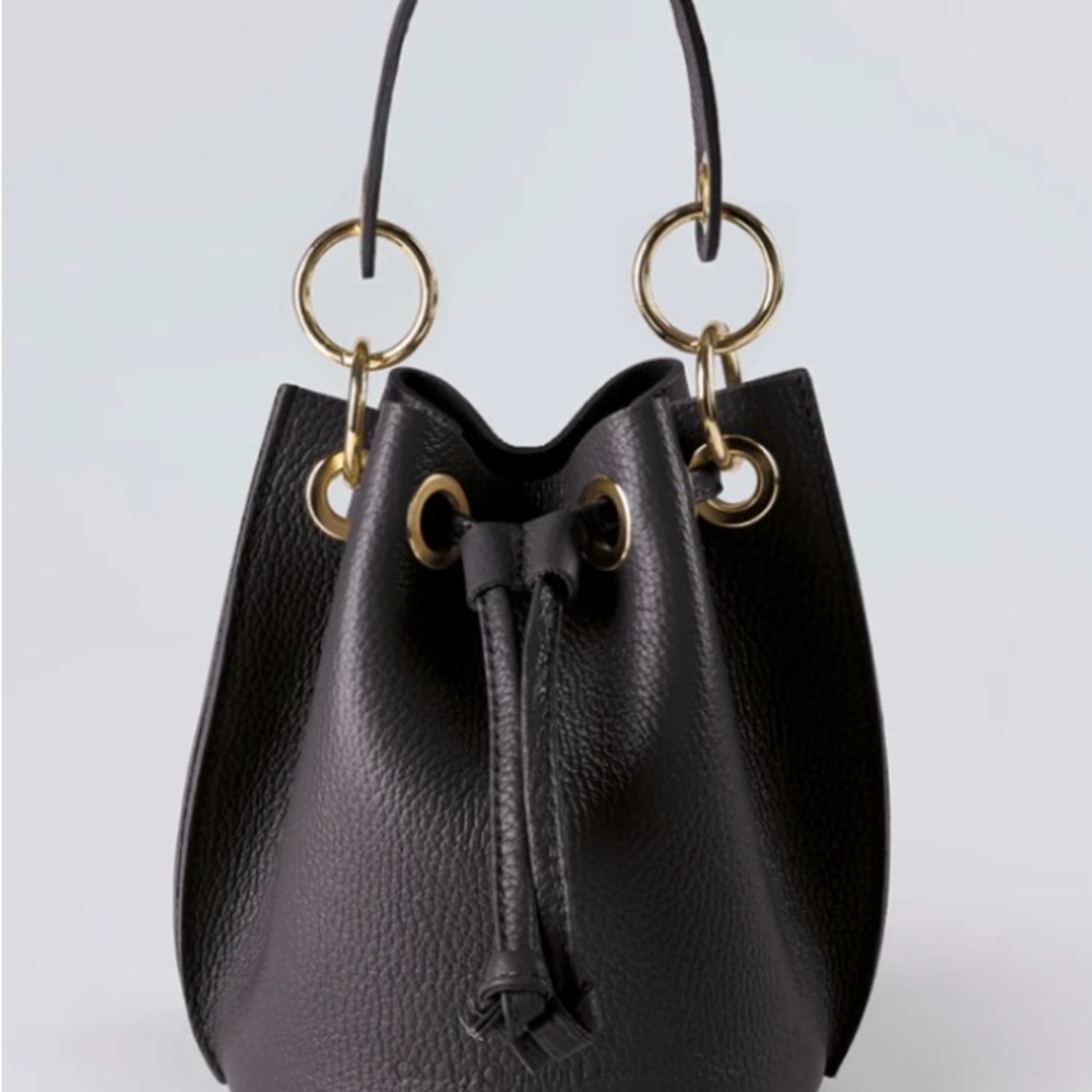 Diva's Bucket Bag Women’s NWOT Made In Italy- Black